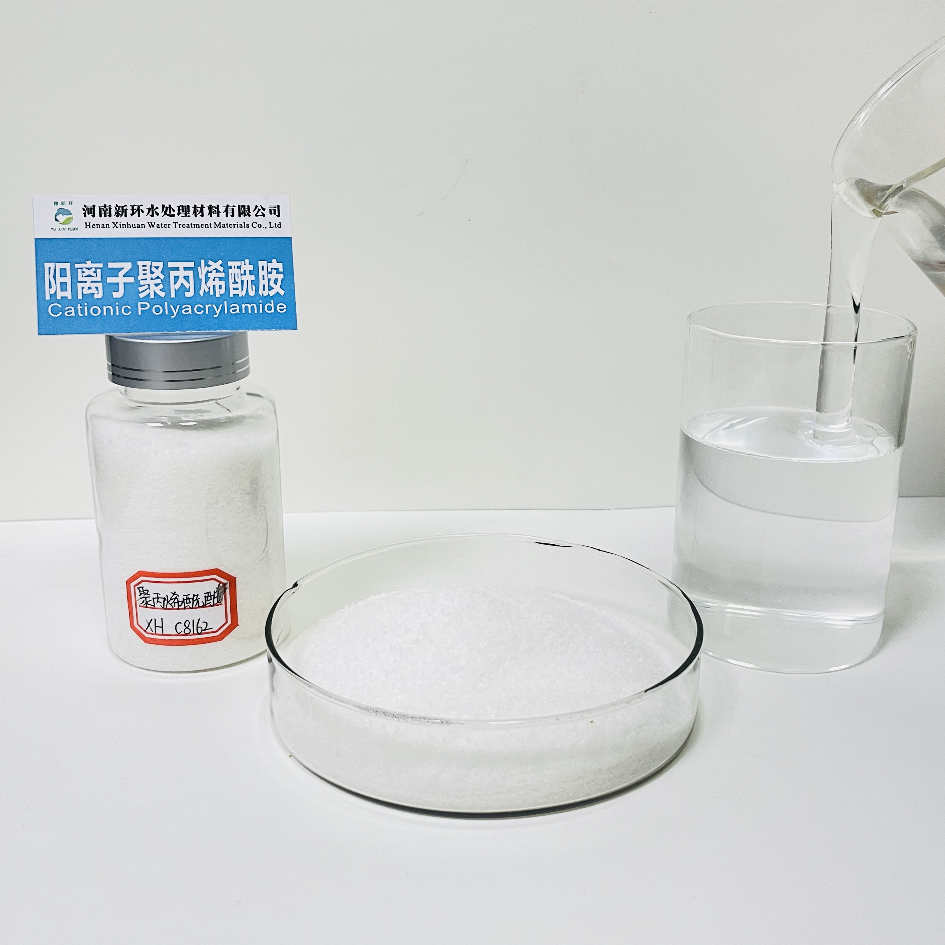 Application of flocculants in the paper industry